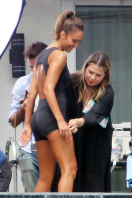 #ad Jessica Alba Adjusting The Suit 4x6 Picture Photo Print $1.99