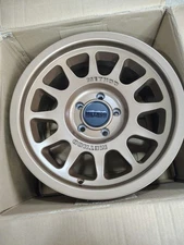 17x8.5 Method MR703 Bronze race Wheel  (0mm)