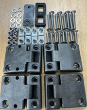 FRONT DOOR HINGE KIT FOR LAND ROVER SERIES DEFENDER HINGES, NUTS, BOLTS DA1069SS