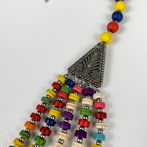 Multicolored Howlite 5 Strand Necklace and 3 Strand Bracelet in Silvertone - Picture 5 of 8