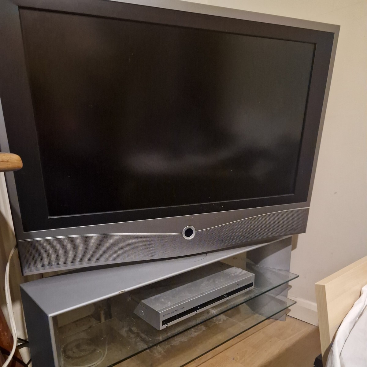 Xelos 32 Loewe 37 Inch Loewe Tv Xelos UK