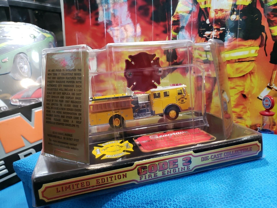 Code 3 City of Honolulu Seagrave Pumper E-1 BEAUTIFUL VERY NICE FIRETRUCK 👌 👍  - Image 3 of 4