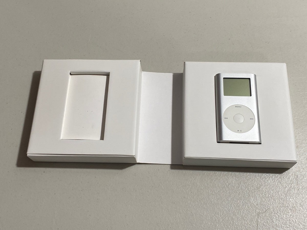 SILVER APPLE US-ORIGINAL ＬＰ　中古品 Nice iPod Mini 2nd Generation Silver 4gb w/ Original Box