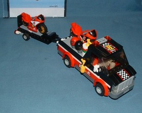 TOWN: CITY, RACING BIKE TRANSPORTER SET 60084 - LEGO - 2015 - USED