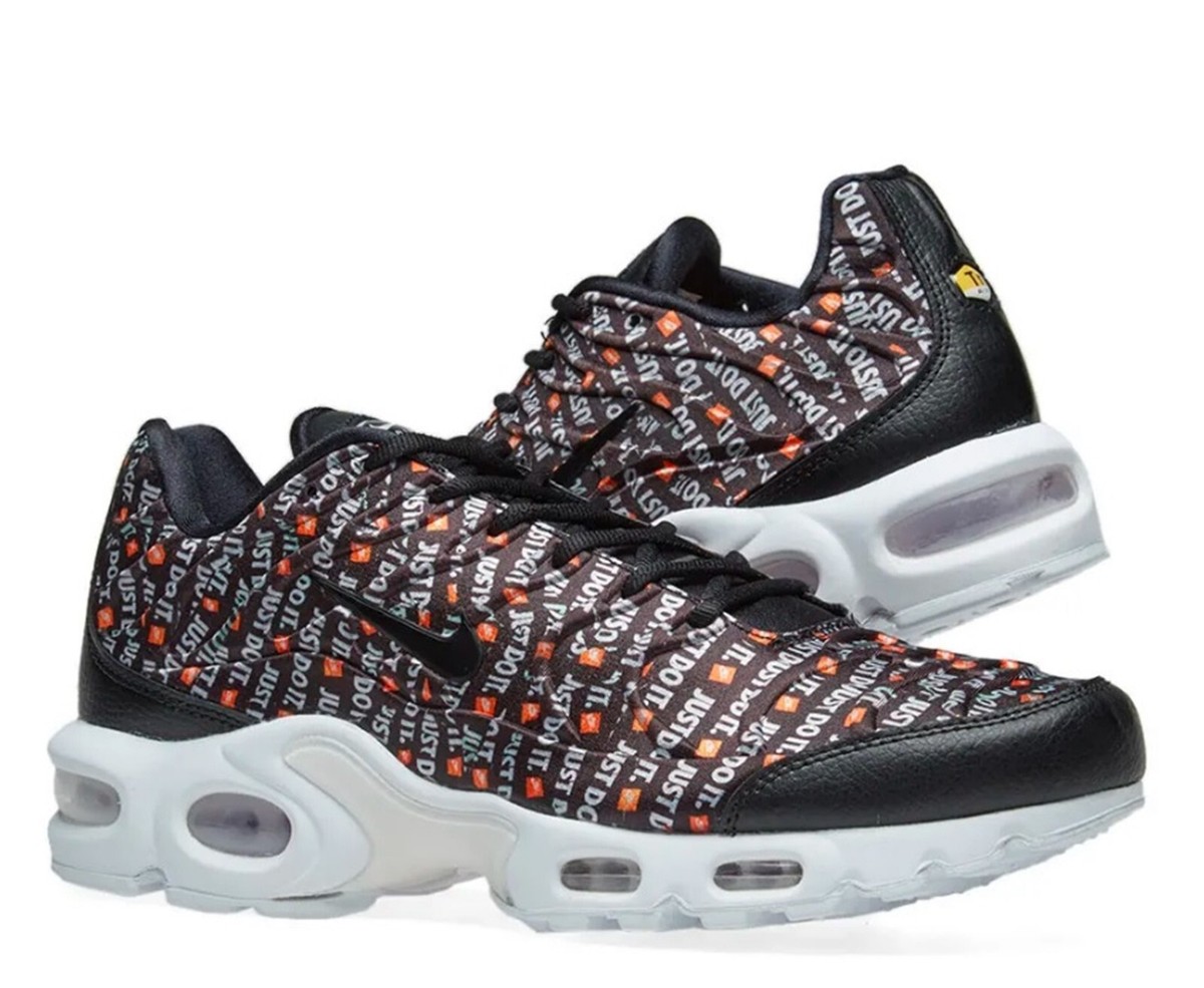 シューズ Nike Air Max Plus UK 8 (27cm) NEW Nike Air Max Plus Women Shoes, Black/White/Total Orange