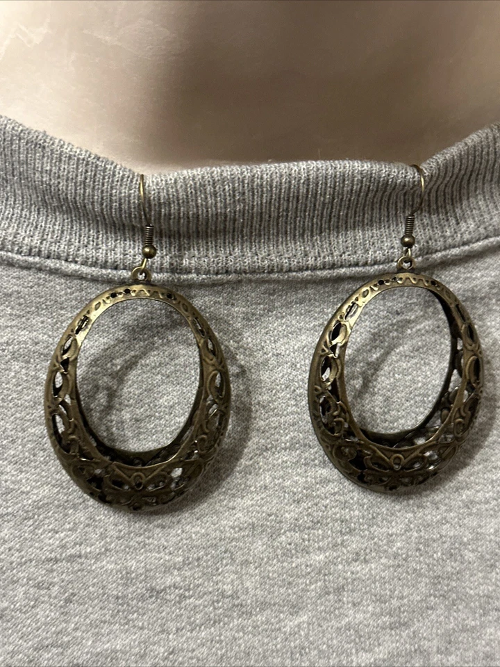 J CREW Hollow Dome Brass Hoops Post Earrings Geometric NEW  BID 4 CHARITY❤️262 — 第 3/4 张图片