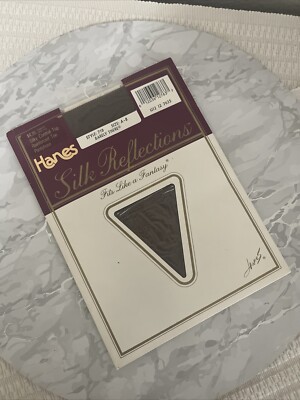 Hanes Silk Reflections Silky Sheer Control Reinforced Barely There Pantyhose AB