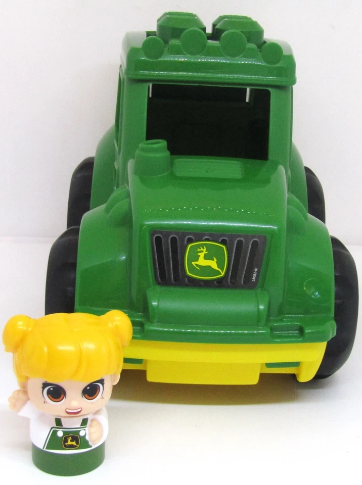 Mega Brands, tractor John Deere Mega Block con figura. Foto 3 de 4