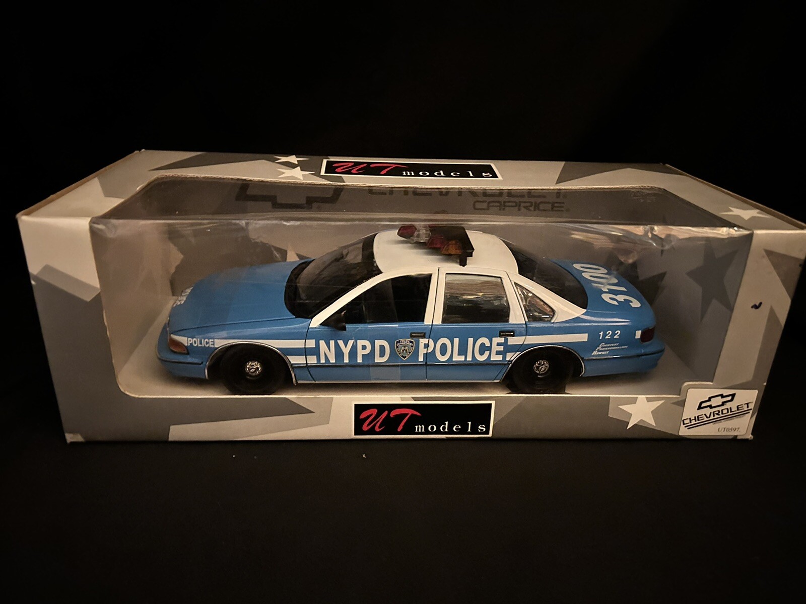 1/18 UT 1995-96 Chevrolet Caprice NYPD Police Car Blue/White