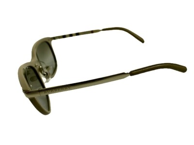 BURBERRY LONDON ENGLAND Gradient Sunglasses Eyewear Fashion