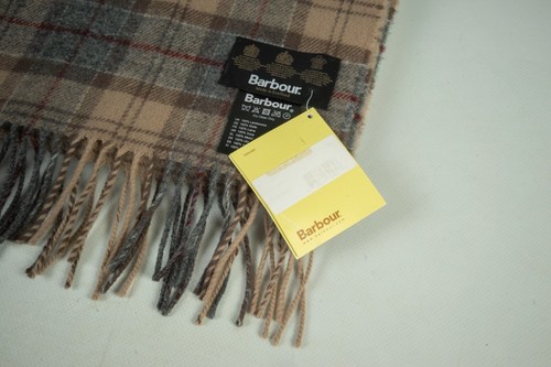 Sciarpa Barbour invernale tartan beige/grigio Nova check lana di agnello taglia unica - Foto 4 di 9
