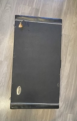 RockStand 7-Guitar Flight Case Rack Heavily Used
