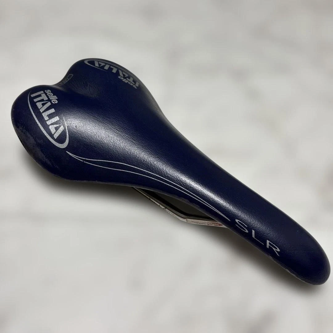 Selle de selle de vélo vintage, bleu et blanc, matériel de restauration de pièces de vélo - France