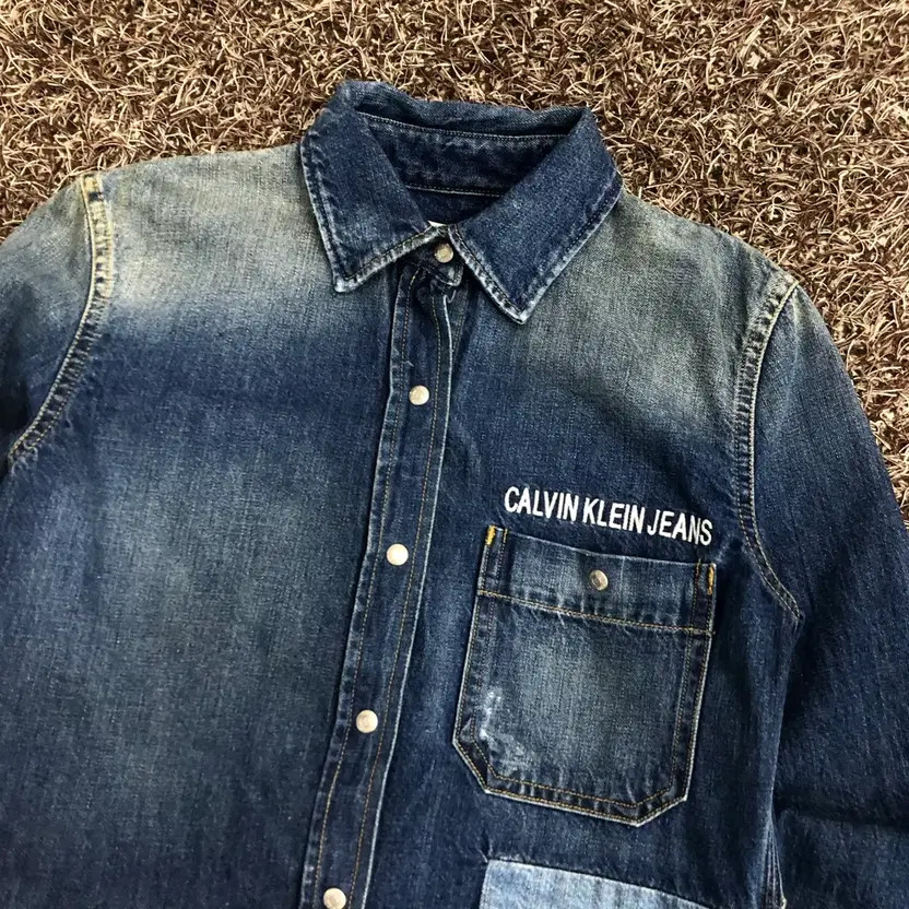 Calvin Klein XS Patchwork Denim Shirt, Women's Stylish Top thumbnail 6