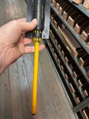 620-8 KLEIN SCREWDRIVER