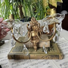 Applique da parete vintage ornato ottone e cristallo gocce vetro rococò casetta 