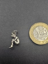 Vintage Sterling silver sitting imp charm/Pendant 2.11g