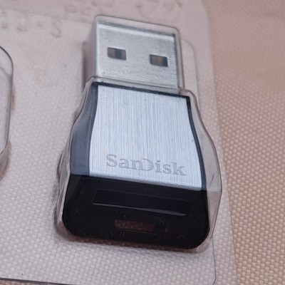SanDisk microSD UHS-II USB 3.0 Reader SDDR-339 Memory-Card Reader 