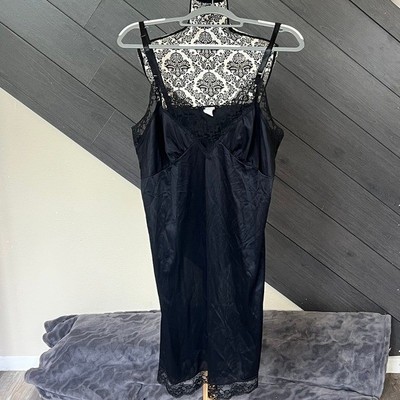 No Brand Vintage Black Slip w/ Lace MADE IN USA