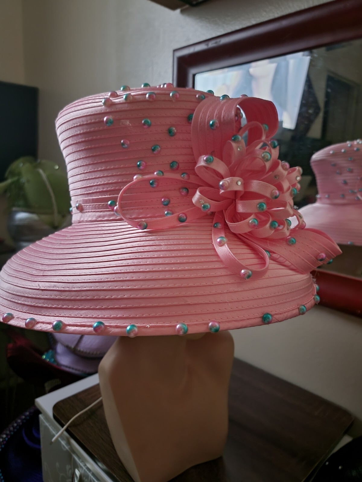 Ladies Dress Church Hats Satin Ribbon Pink Med Brim Pearls Accented