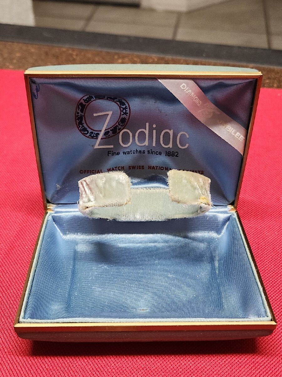 VINTAGE ZODIAC 330 HERMETIC WATCH WHITE 1940'S HAND WINDING VINTAGE ZODIAC 330 HERMETIC WATCH WHITE 1940'S HAND WINDING