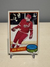 1980-81 O-Pee-Chee #245 Dale McCourt - NHL Hockey Card￼