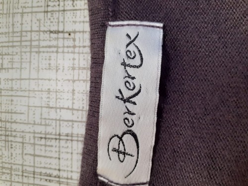 Berkertex Maroon Short Sleeved Pullover Jumper Size 10/12 - Picture 5 of 5