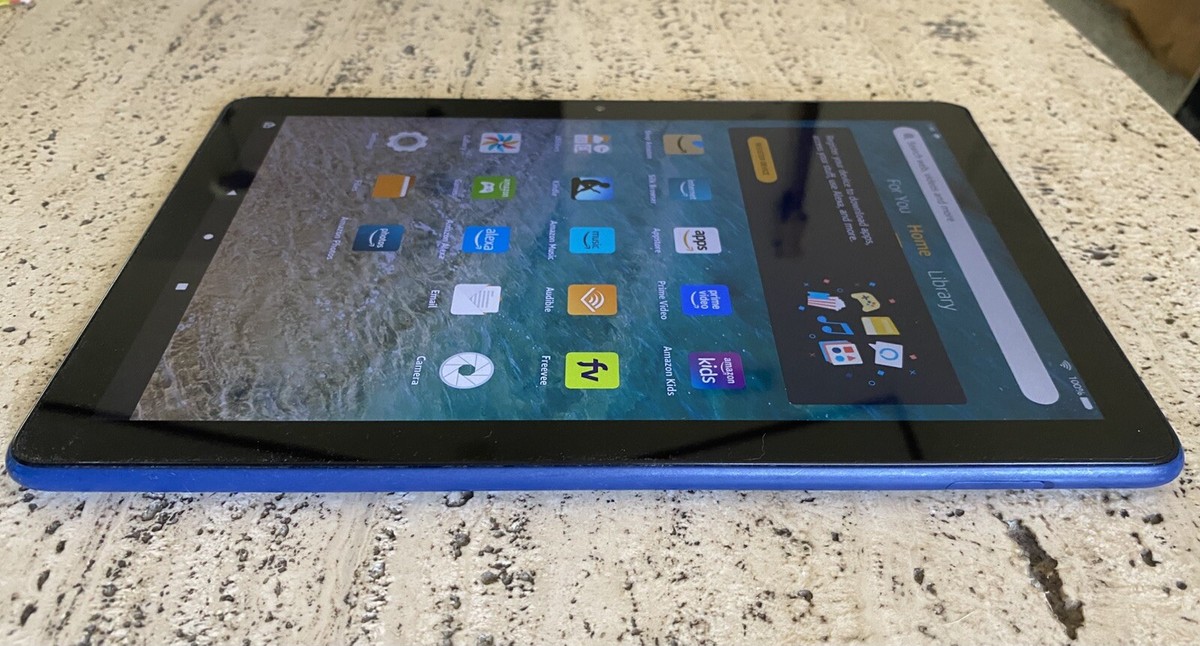Amazon Fire HD 10 第11世代 T76N2B タブレット 2021 Black Fire HD 10 Tablet, 1080p Display & 64 GB | Amazon