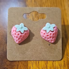 Pink Green Plastic Strawberry Shape Stud Earrings Fruits & Vegetables Theme