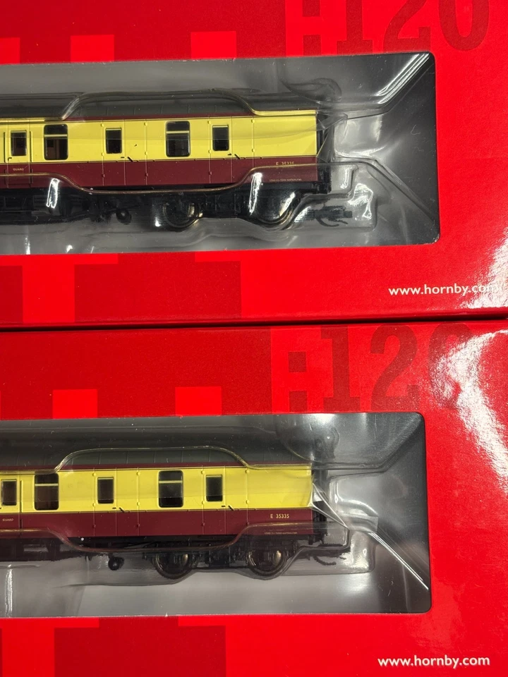 Pair of TT4006A Hornby TT Gauge (1:120 Scale) BR Mk1 Brake Second E35335 - Image 4 of 4