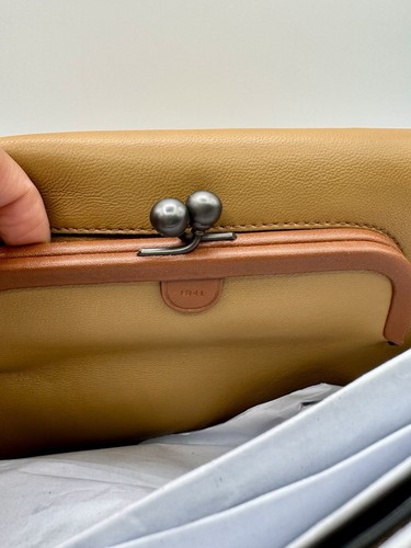 Bolso de Hombro Coach Dinky Cadena Negro Modelo NºDK20215 NUEVO CON ETIQUETAS - Imagen 13 de 22