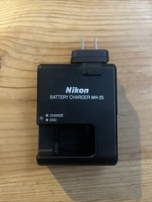 OEM Nikon MH-25 Battery Charger And EN-EL15 Battery