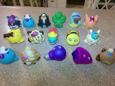 Lot of 16 Smooshy Mushy Toys 2.5''  Variety W/No Duplicates Smooshees 2017 & 2018