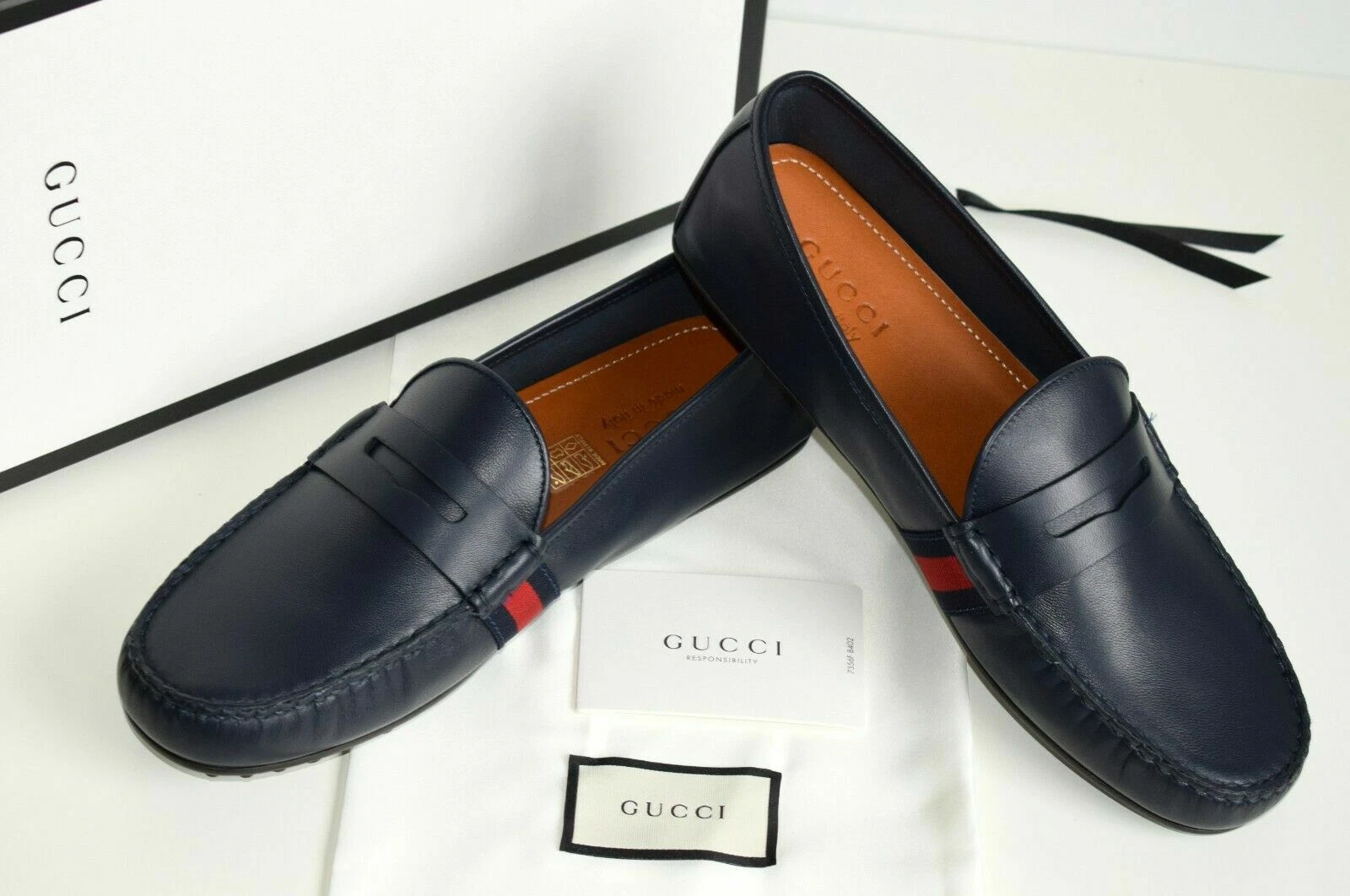 Chaussures de luxe pour hommes GUCCI mocassins cuir bleu UE 43 ; Royaume Uni 9 ; États Unis 9,5