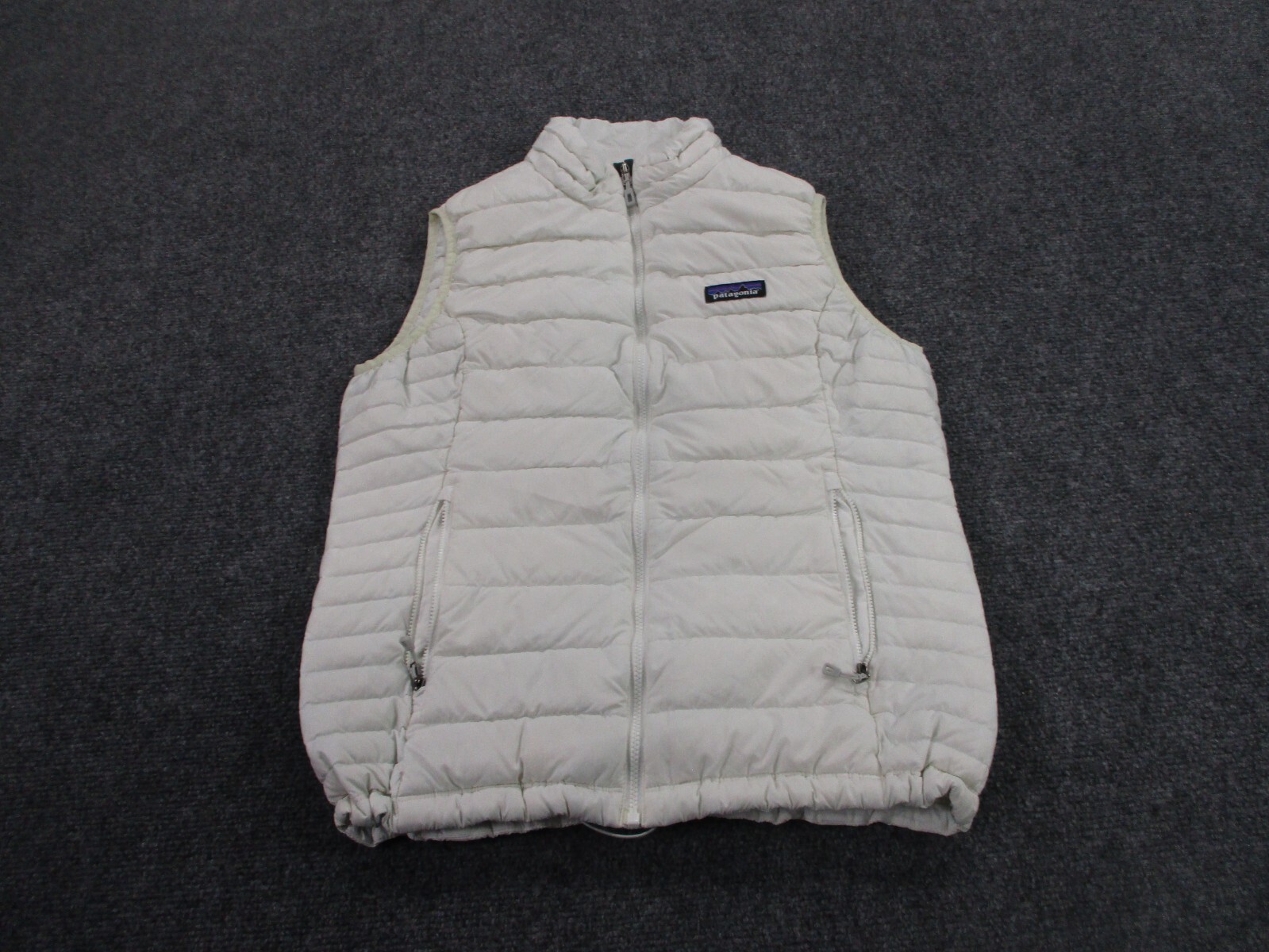 Patagonia Vest Jacket Womens M Puffer Down Sweater Quilted Outdoors Hiking Adult