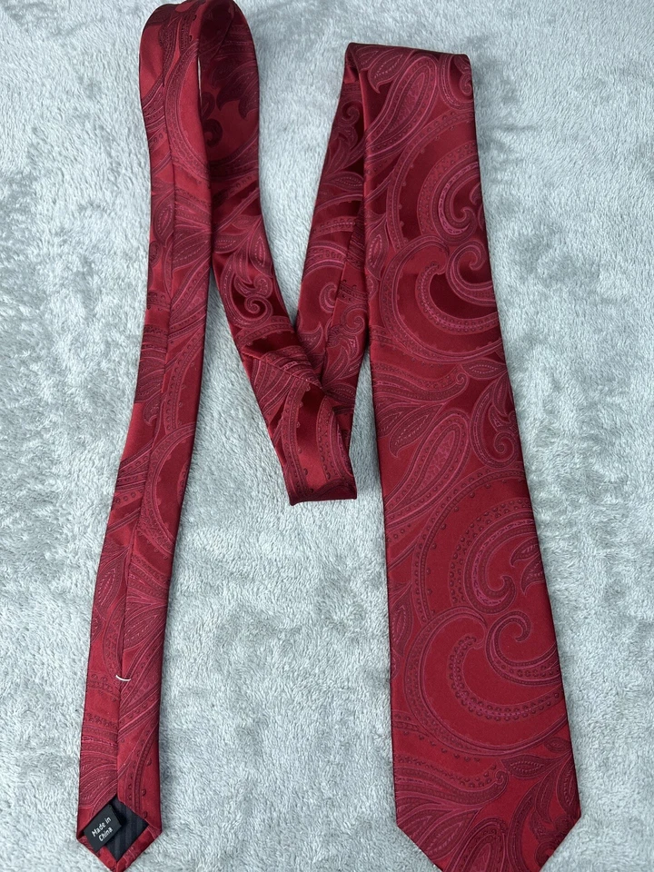 Madison 100% Silk Neck Tie Red Wine Scroll Paisley Classic Length Width Mens - Image 2 of 4