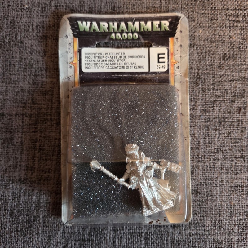 Warhammer 40K Inquisitor Witch Hunter Metal OOP - E 52-49 - New in Blister