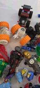 MIXED LEGO Ben 10: Alien Force: Chromastone