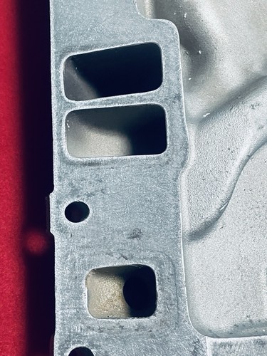 GM Performance12486570 Vortec Carburated Intake w/EGR SBC Hot Rod IMCA - Picture 5 of 8