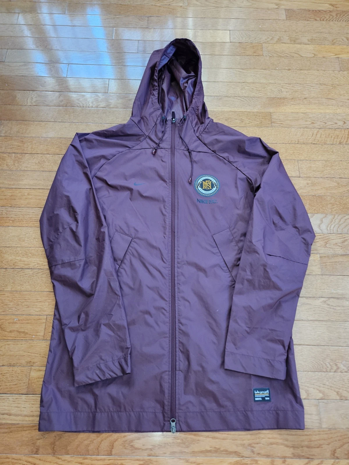 Nike FC Storm Fit Hooded Football Rain Jacket Long Mens Medium Maroon DQ5202-652