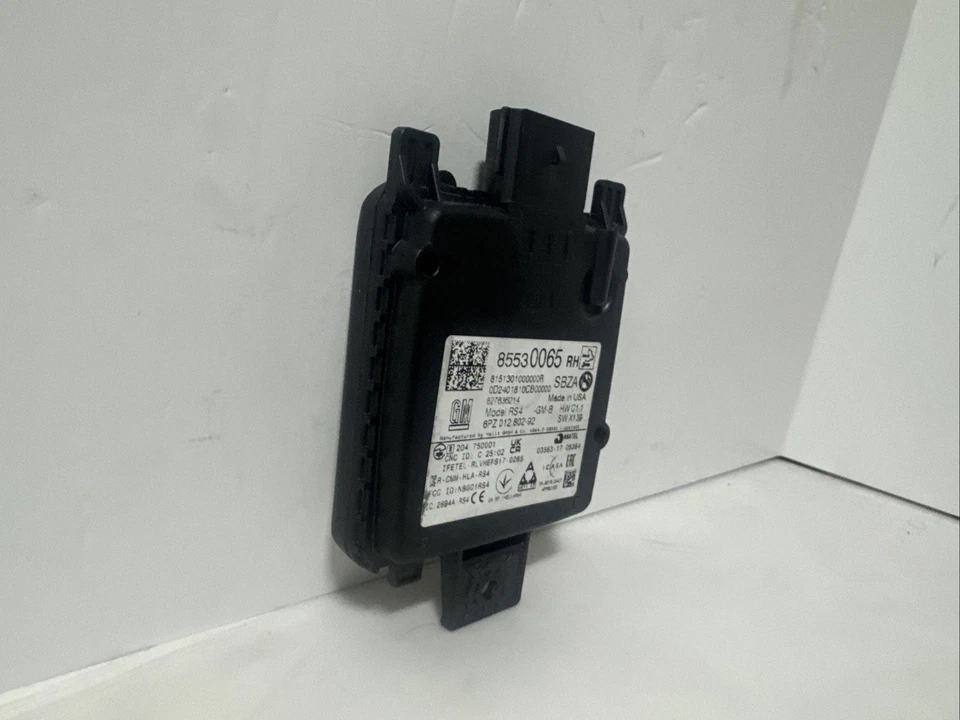 Módulo de punto ciego trasero pasajero derecho Chevrolet Cadillac GMC 2022-2024 85530065 Foto 3 de 4