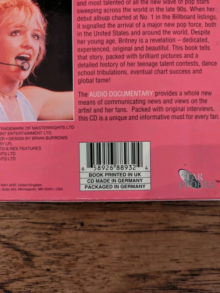 Britney Spears Star Profile 100pg Picture Book & Audio Documentary CD - Image 3 of 4