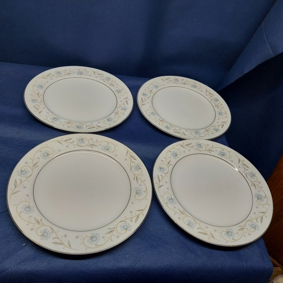 ☘️aiiKEN73*Garden☘️AG202510 ☘️aiiKEN73*Garden☘️AG202510 Vintage 1968 Fine China of Japan