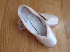 Sansha "La Pointe" Numero 3 Ballet Pointe Shoes Size 8W