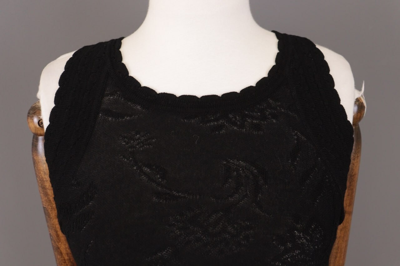 IVKO Sleevless Pullover Structure Pattern Black S… - image 2