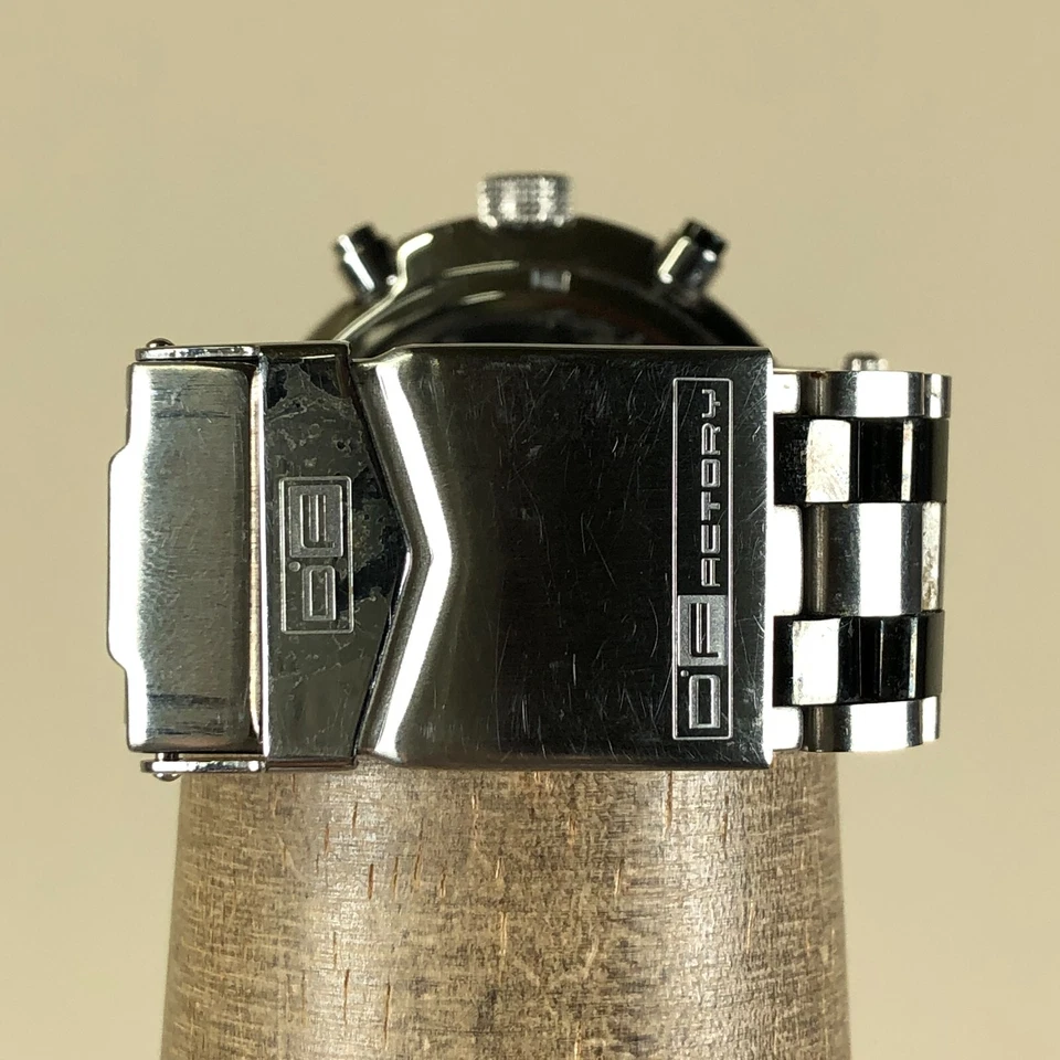 Reloj cronógrafo Design Factory para hombre DFU011 negro tono plata cuarzo 42 mm 6" Foto 4 de 4