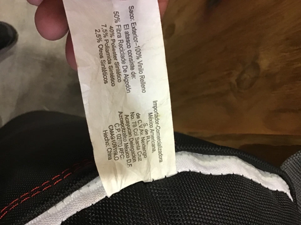 Bolsa de peso Everlast 11” x 11” x 40” negra, amarilla y roja solo 70 libras Foto 3 de 4