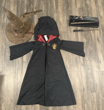 Wizarding World of Harry Potter Gryffindor Robe Size S Ages 4-6 With Wands