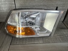 Oem 2009 - 2012 Dodge Ram 1500 2500 3500 Halogen Headlight Rightpassenger
