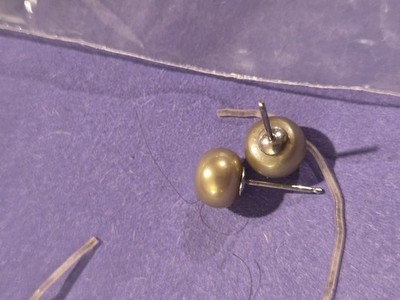Sputh Sea Pearl Stud Earrings Gold Colored Marked 